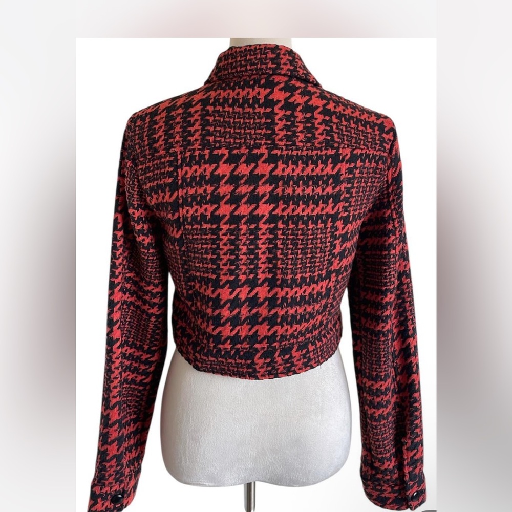 NWT-Windsor So Chic Houndstooth
Cropped Jacket | Fall Wear | Bold Layers - Picture 5 of 6